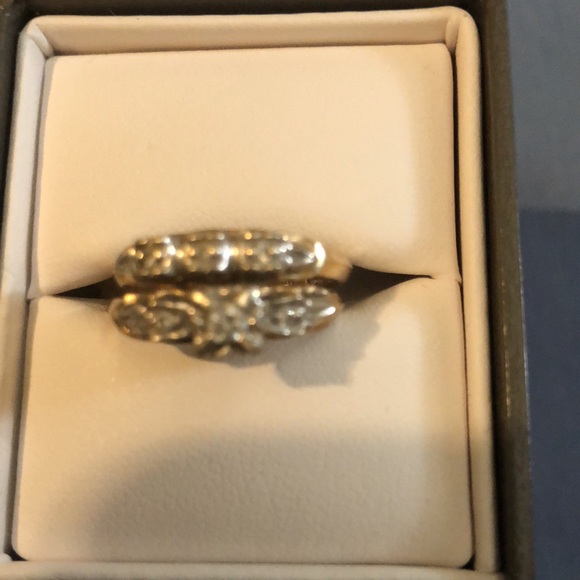 SOLD Authentic 14K Gold diamond ring. - Picture 2 of 7